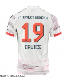 Billige Fotballdrakt Bayern Munich Alphonso Davies #19 Replika Bortedrakt 2025-26 Kortermet